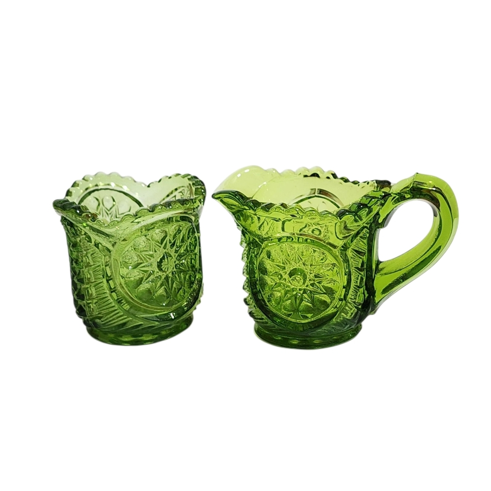 L.E. Smith Green Daisy and Button Miniature Creamer and Sugar Set
